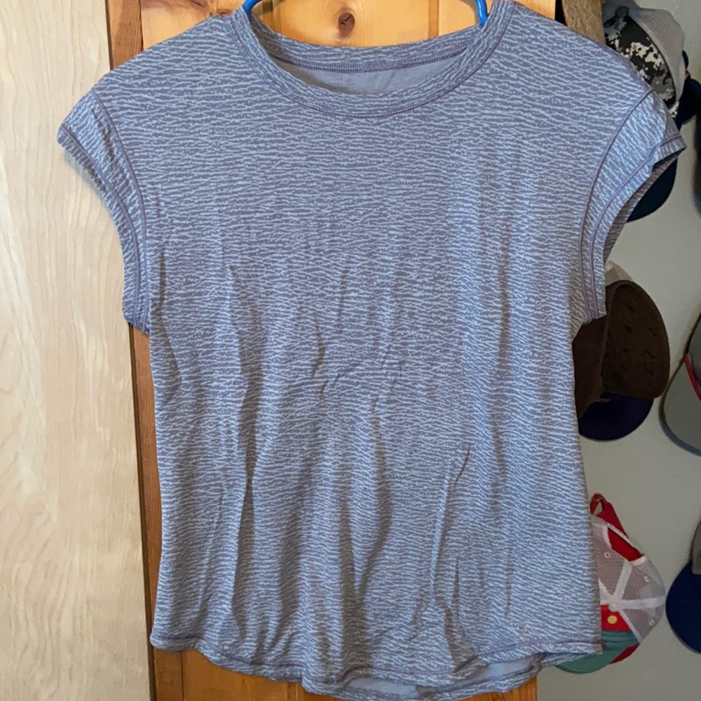 Lululemon T-shirt